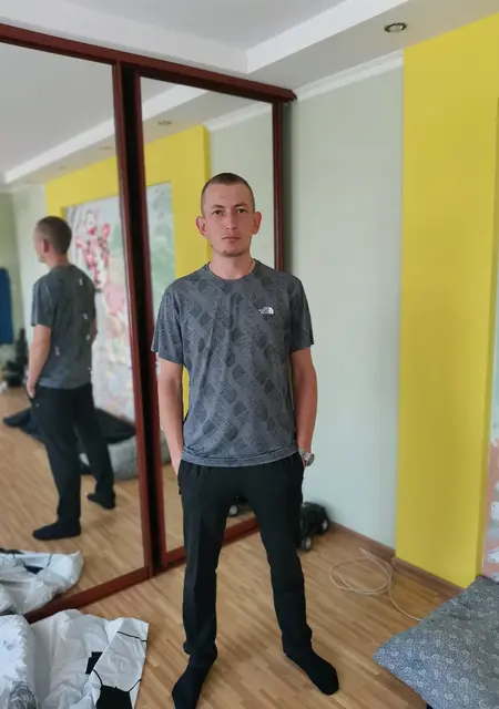 Виктор из Макеевки, ищу на сайте приятное времяпровождение