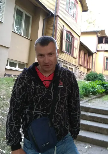 Sergey из Киева, ищу на сайте знакомства на одну ночь