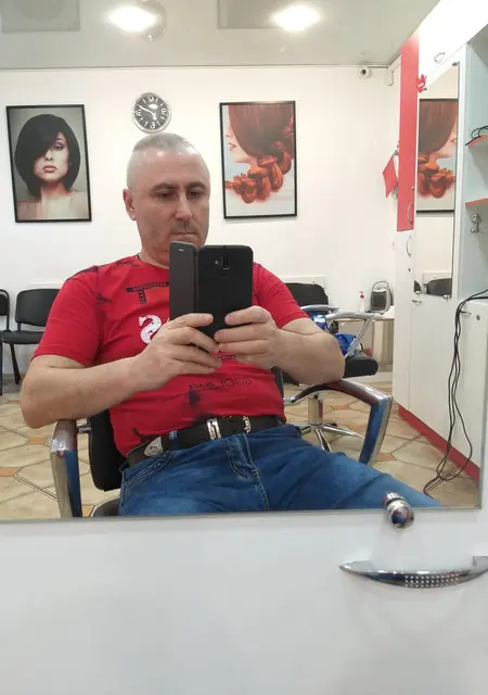 Алекс из Одессы, мне 54, познакомлюсь для постоянных отношений