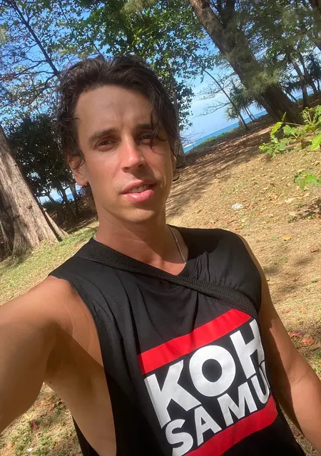 Я Иван, 35, знакомлюсь для постоянных отношений в Гродно