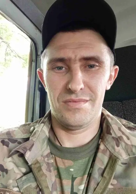 Я Андрей, 37, из Новоайдара, ищу знакомство для приятного времяпровождения