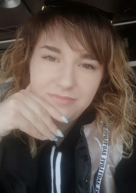 Я Катя, 25 років, знайомлюсь для постійні стосунки у Кривий Ріг