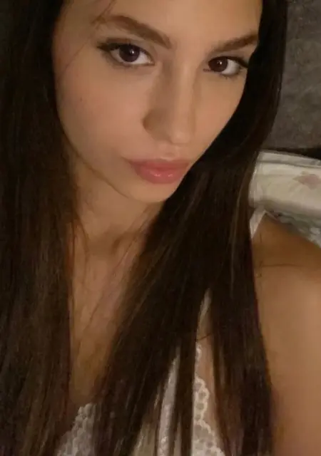 Lina из Анкары, ищу на сайте общение