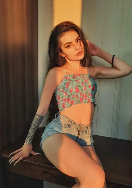 Катюша из Киева, мне 26, познакомлюсь без обязательств