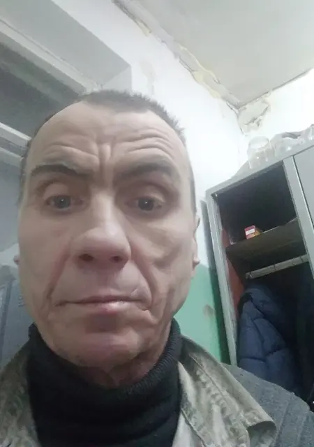 Я Сергей, 56, из Киева, ищу знакомство для приятного времяпровождения