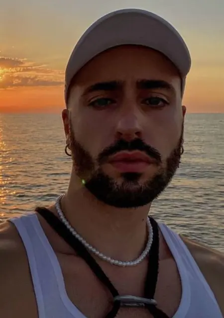 Manuel из Рима, мне 29, познакомлюсь