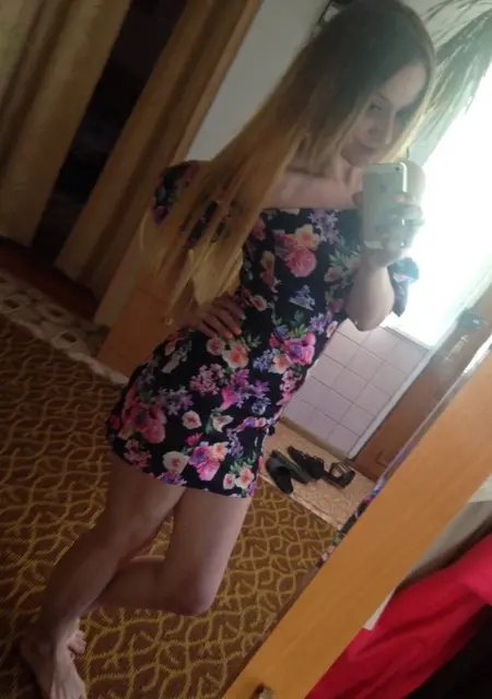 Я Аня, 29 років з Черкаси, шукаю знайомства без зобов'язань