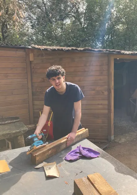 Alex из Таррега, мне 25, познакомлюсь на одну ночь