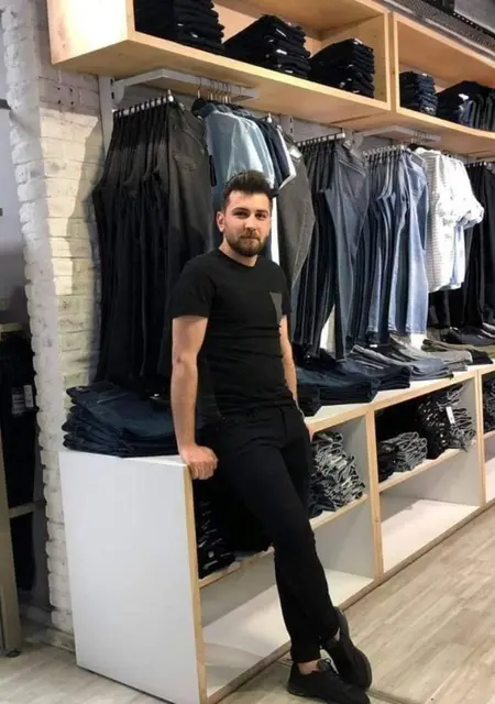 Deniz из Стамбула, мне 23, познакомлюсь