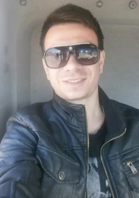 Александр з Маріуполя, шукаю на сайті знайомства на одну ніч