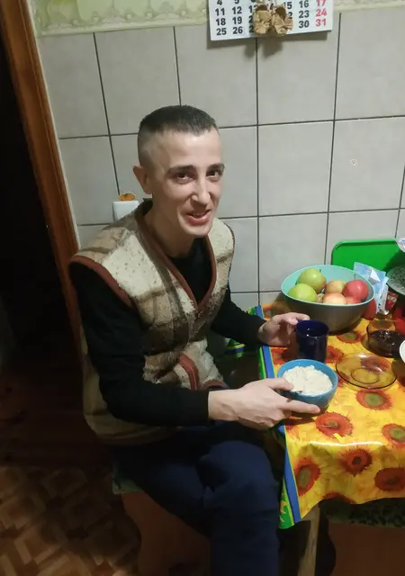 Діма з Луцька, мені 40 років, познайомлюсь для відкриті стосунки