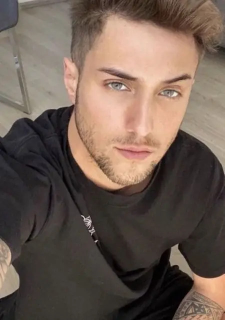 Elias из Берлина, мне 26, познакомлюсь