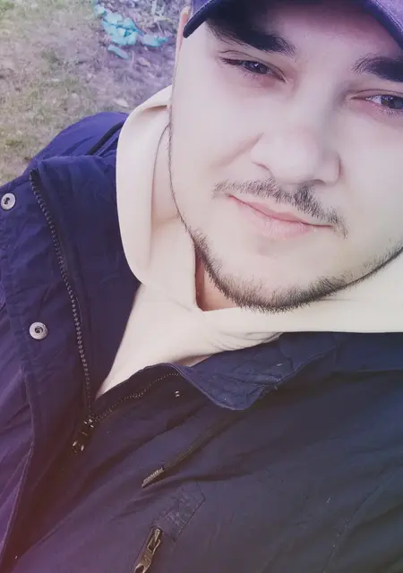 Владислав из Кременчуга, мне 31, познакомлюсь для приятного времяпровождения