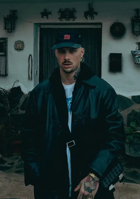 Fernando из Эль-Пуэрто-де-Санта-Мария, ищу на сайте вирта