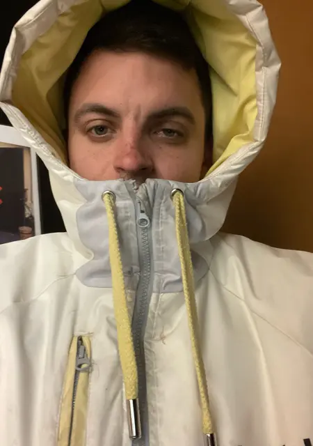 Аркадий из Брюсселя, мне 25, познакомлюсь для приятного времяпровождения