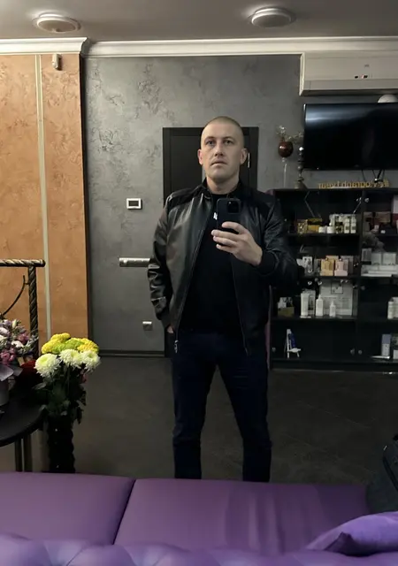 Я Тттт, 35, знакомлюсь без обязательств в Киеве