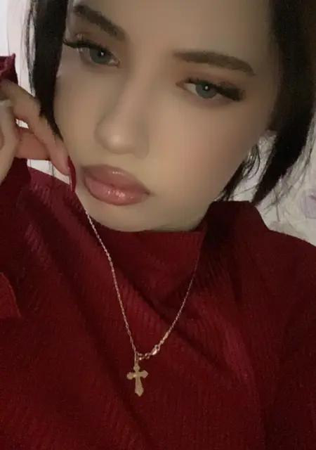 Я Настя, 21, из Гомеля, ищу знакомства на одну ночь