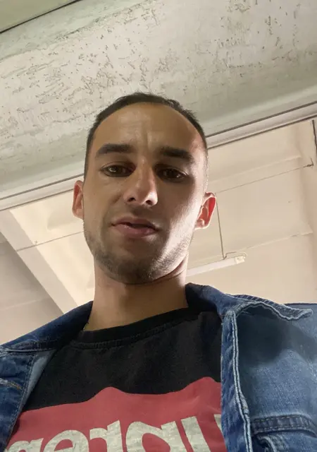 Vitalik из Винницы, мне 27, познакомлюсь для приятного времяпровождения