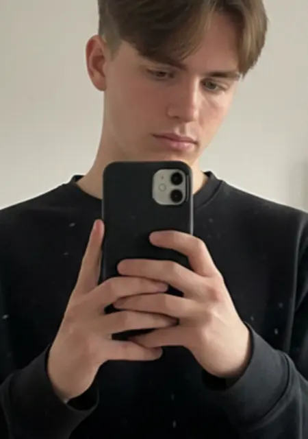 Ares из Бадахоса, мне 19, познакомлюсь для общения