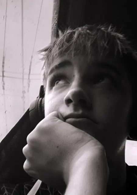 Я Artem, 18, из Гданьска, ищу знакомство для постоянных отношений