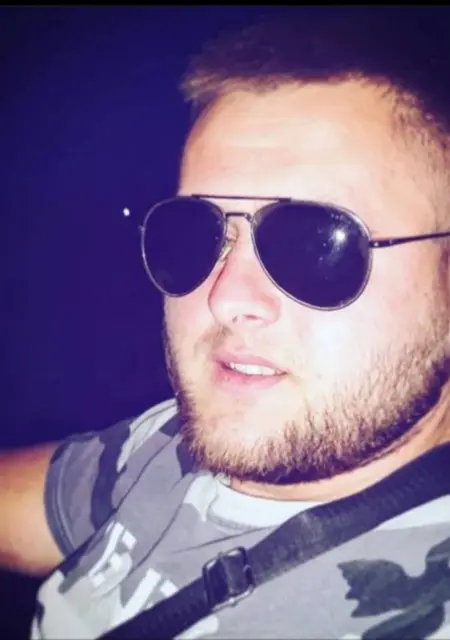 Дмитрий з Мелітополя, мені 26 років, познайомлюсь для вірт