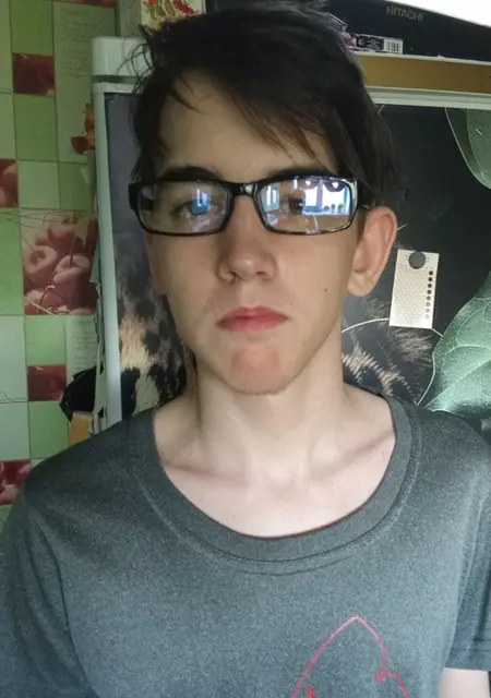 Я Богдан, 18, знакомлюсь для общения в Бухаресте