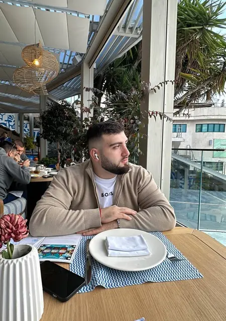 Я Emanuel, 24, знакомлюсь для открытые отношения в Риге