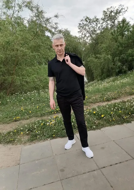 Денис из Бобруйска, ищу на сайте знакомства на одну ночь