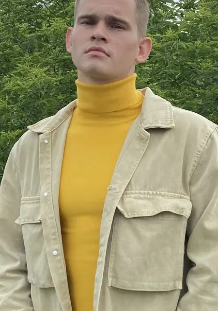 Я Андрей, 25, из Франкфурта-на-майне, ищу знакомство для приятного времяпровождения