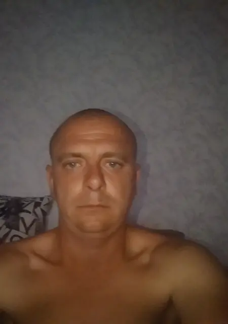 Иван из Черкасс, мне 36, познакомлюсь для постоянных отношений