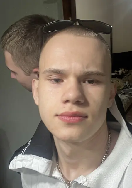 Я Roman, 18, знакомлюсь на одну ночь в Вашингтоне