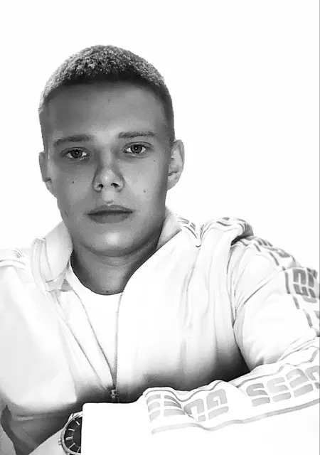 Nick из Таллина, ищу на сайте приятное времяпровождение