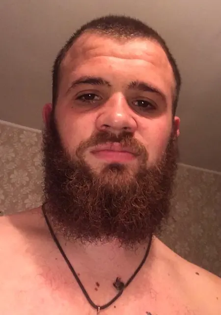 Я Александр, 30, знакомлюсь без обязательств в Херсоне