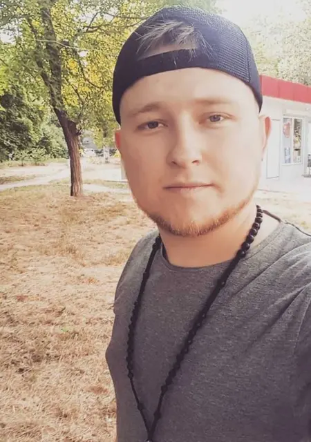 Anatoly из Одессы, мне 30, познакомлюсь для дружбы