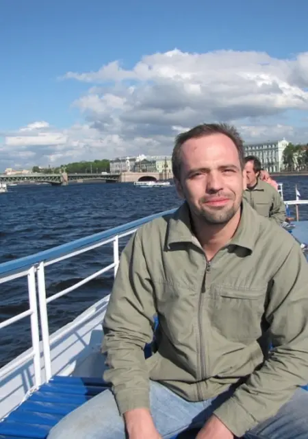 Валентин из Слонима, мне 42, познакомлюсь без обязательств