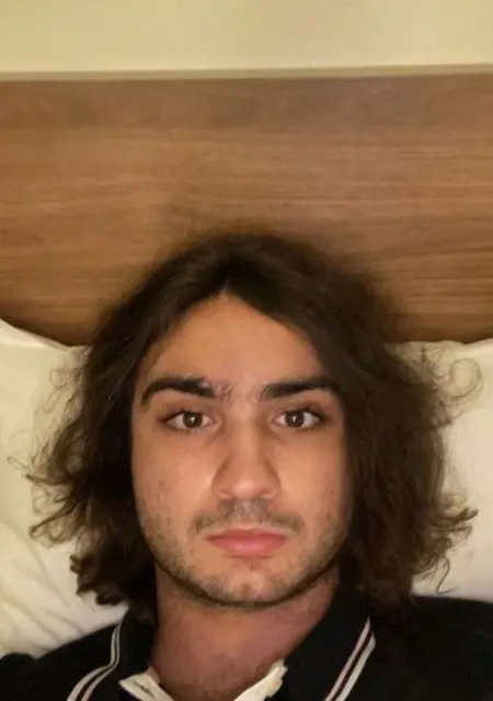 Leo из Парижа, мне 20, познакомлюсь