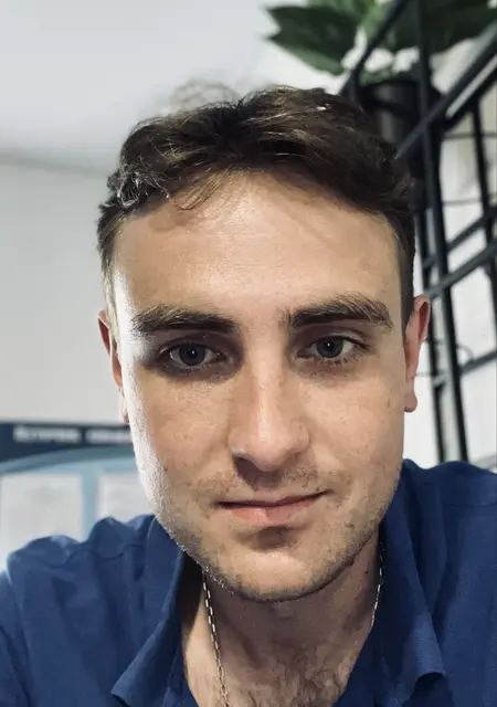 Я Евгений, 27, знакомлюсь без обязательств в Днепре