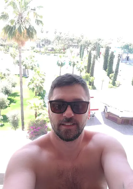 Я Андрій, 43, знакомлюсь для постоянных отношений в Ровно