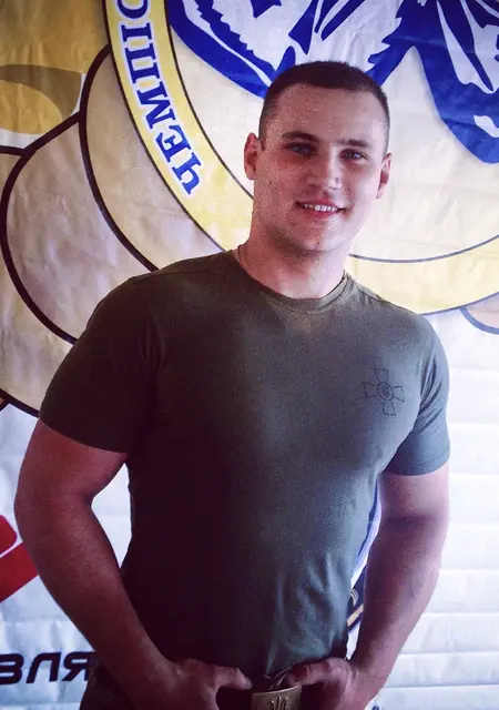 Я Макс, 29, знакомлюсь для вирта в Кривом Роге