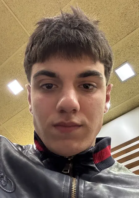 Я Khalid, 20, знакомлюсь для общения в Энсхеде