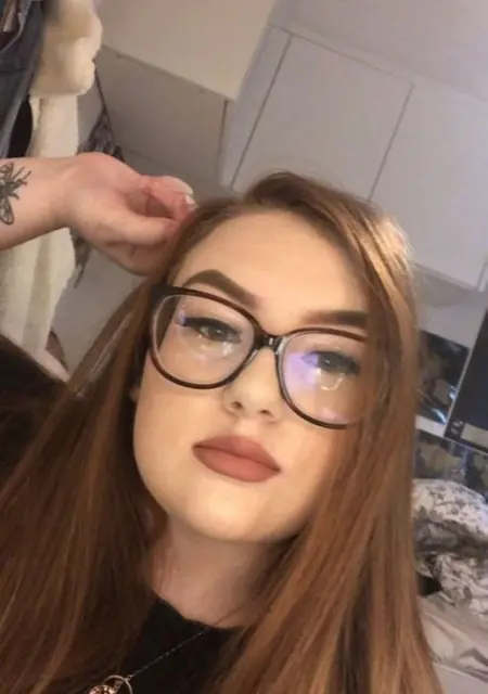 I'm Ruth, 20 from London, seeking connections
