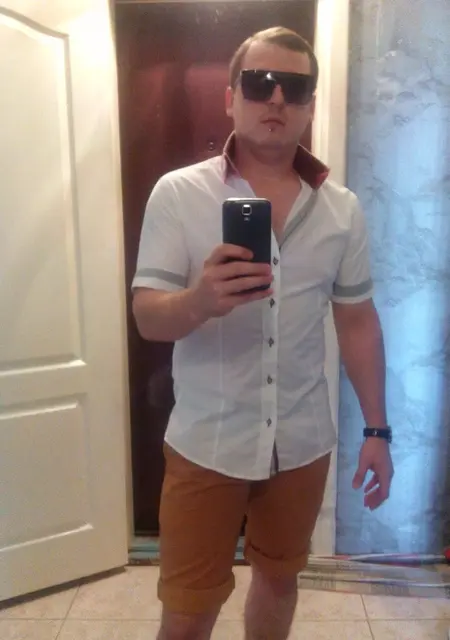 Максим из Чугуева, ищу на сайте знакомства на одну ночь