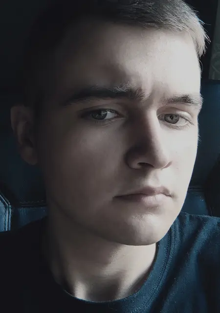 Максим из Киева, мне 21, познакомлюсь для общения