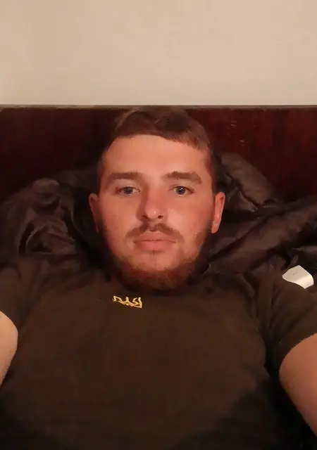 Я Богдан, 28, из Краматорска, ищу знакомства на одну ночь