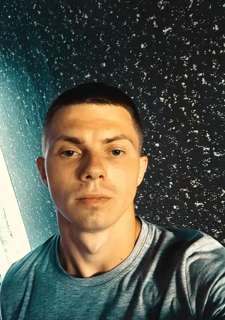 Денис из Гомеля, мне 23, познакомлюсь на одну ночь