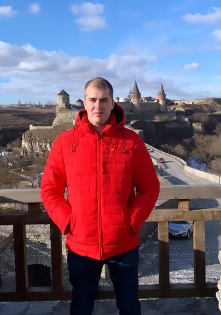 Я Олег, 28, знакомлюсь для приятного времяпровождения в Хмельницком