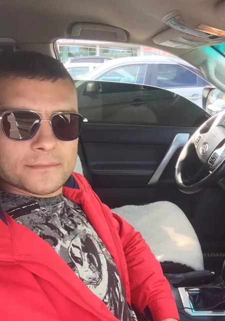 Я Axxxel, 41, из Ровно, ищу знакомства без обязательств