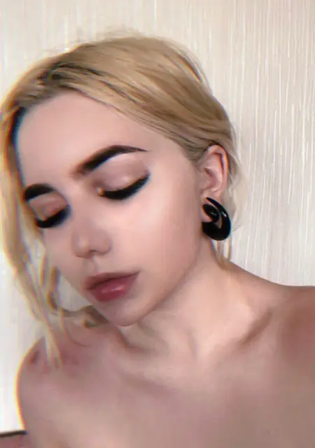 Полина из Днепра, ищу на сайте знакомства без обязательств