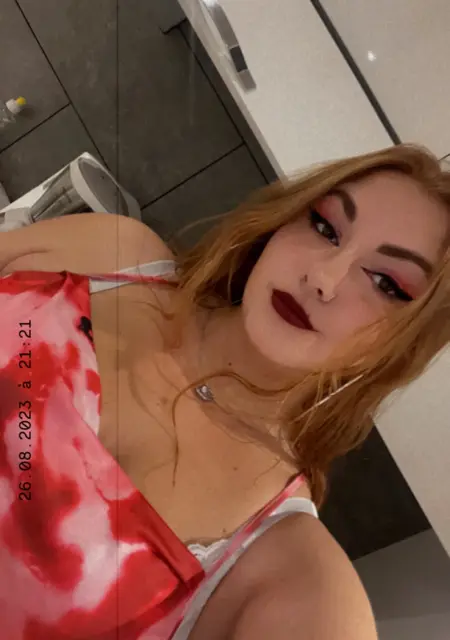 Я Morgane, 21, из Нивель, ищу знакомство для постоянных отношений