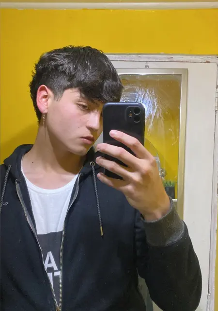 David из Сантьяго, мне 21, познакомлюсь для приятного времяпровождения